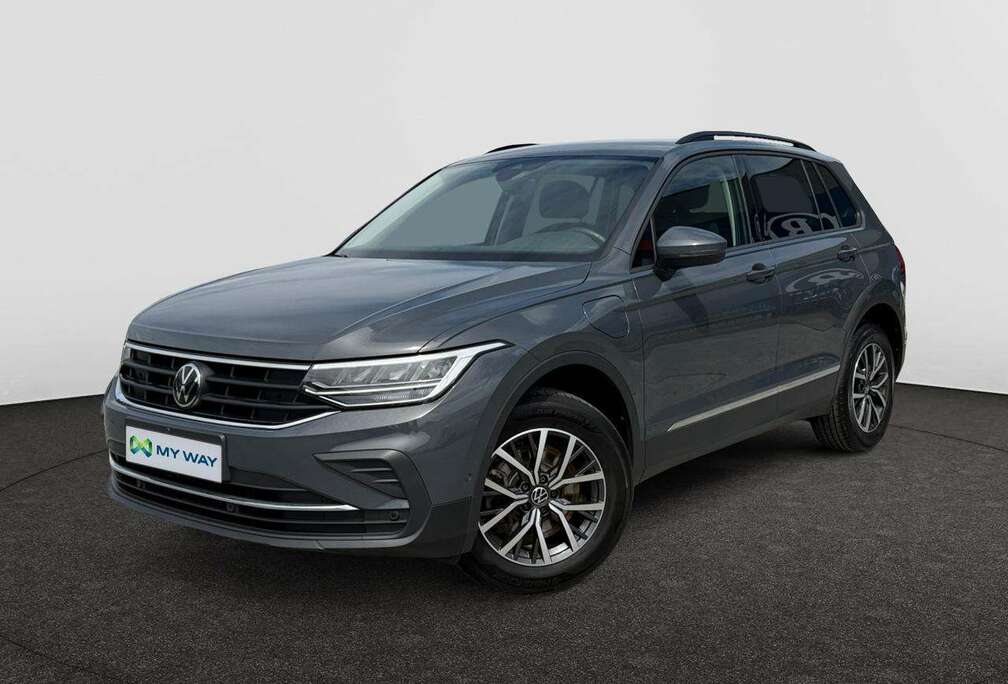 Volkswagen 1.4 Life eHybrid (245pk) AUTOMAAT /// 360 Camera /// Zetelverwarming Vooraan & Achteraan ///