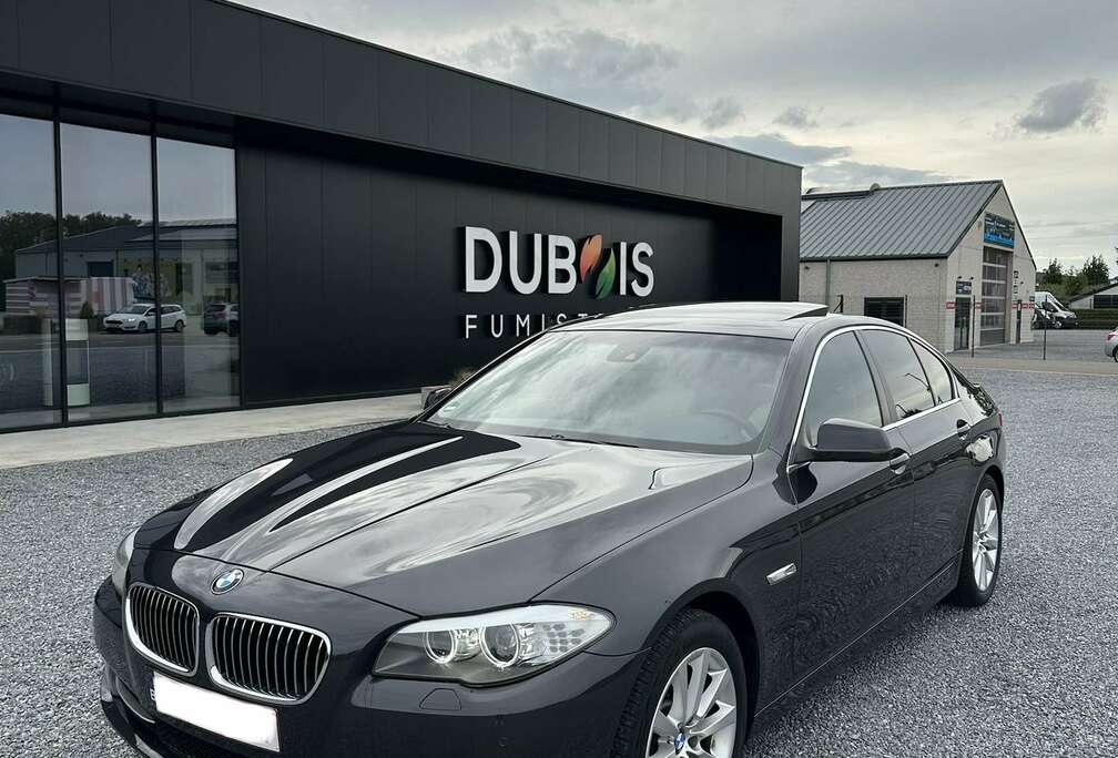 BMW Luxury Line Automaat