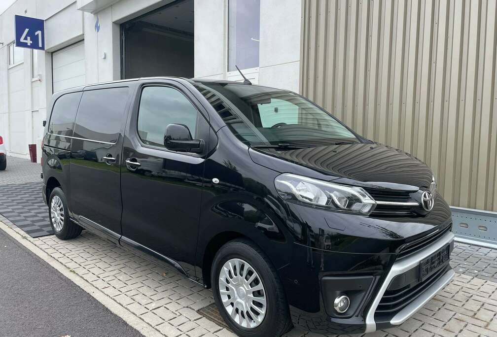 Toyota DYNAMIC PACK CONFORT