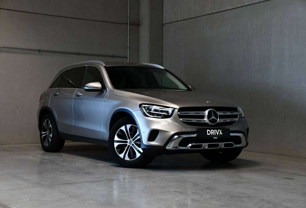 Mercedes-Benz GLC 200 d - Trekhaak - Zetelverwarming - Carplay - Adaptive Cruise Control