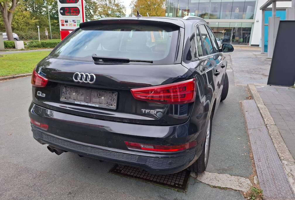Audi Q3 1.4 TFSI c.o.d Design S tronic Sline