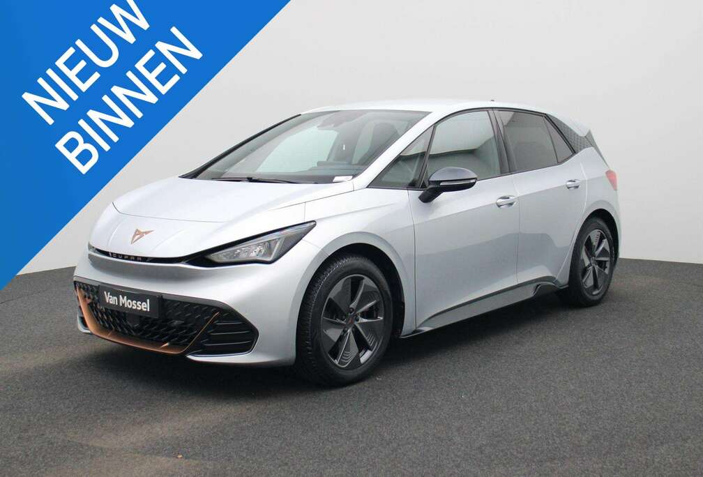 Business 62 kWh LED  NAVI  CAMERA  CARPLAY