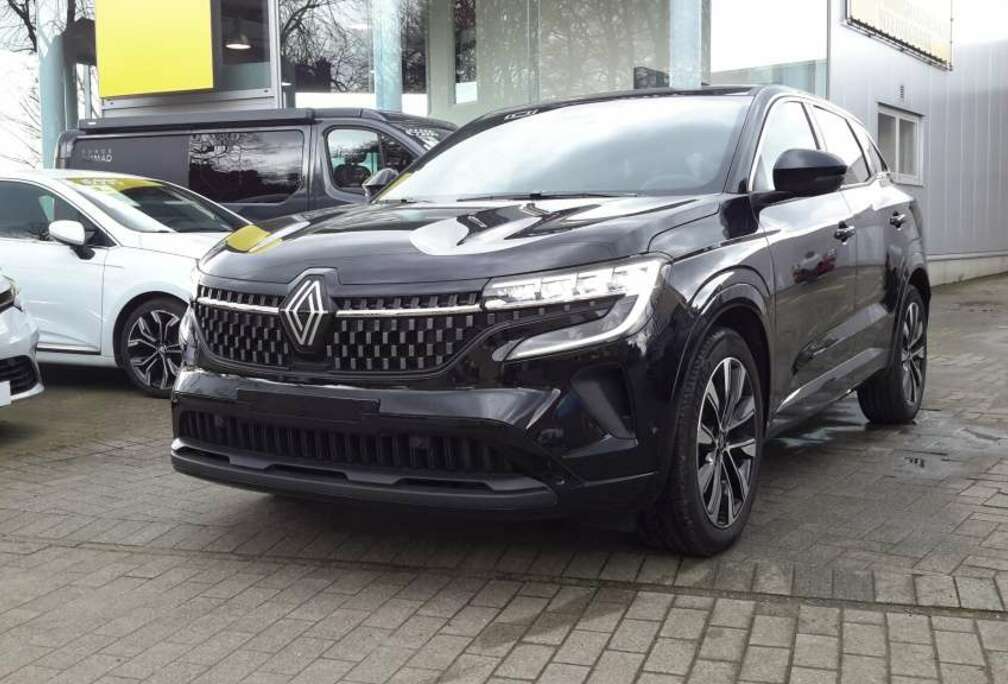 Renault Techno E-Tech 200 Hybrid
