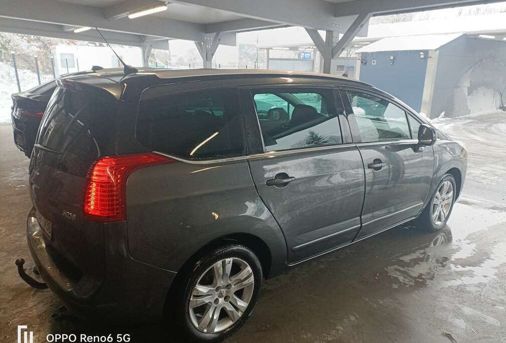 Peugeot 1.6 HDi 112ch FAP  Premium