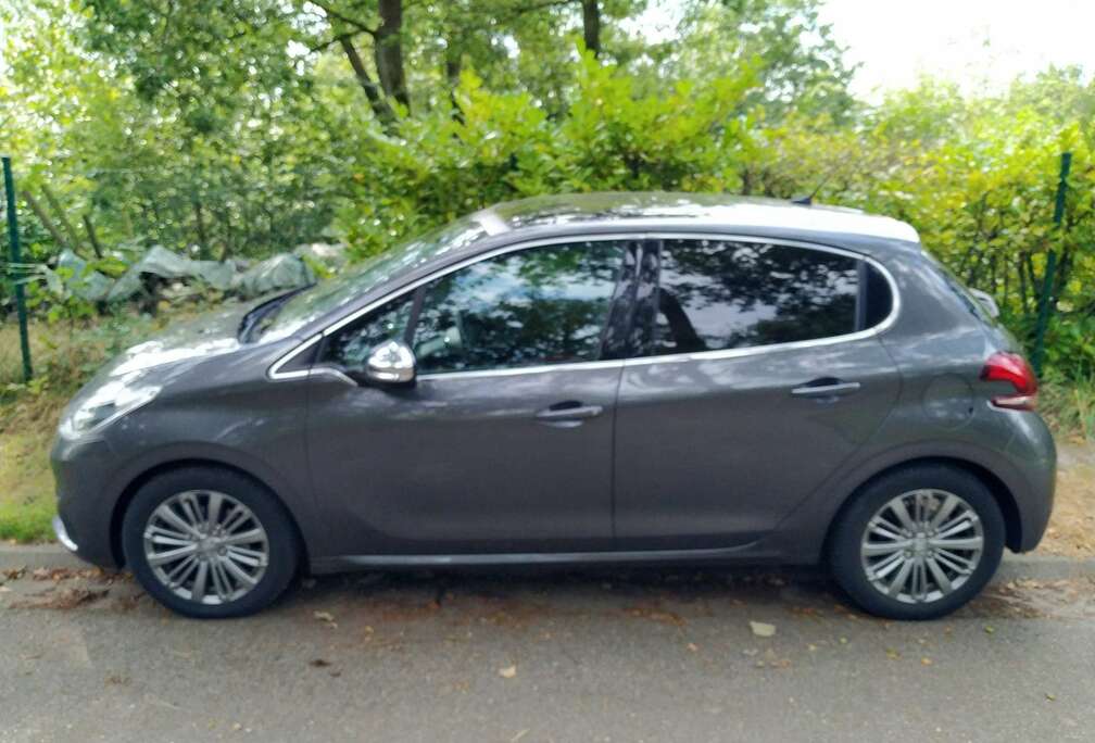 Peugeot 208 1.2 PureTech Allure S