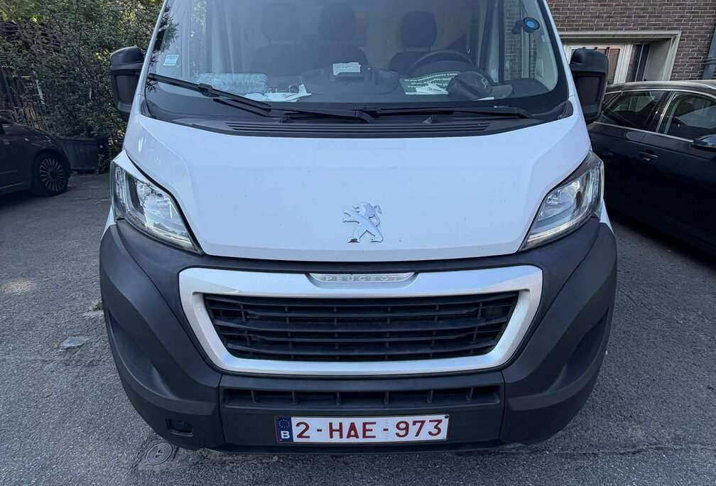 Peugeot 2.2 BlueHDi L2H2 Premium S/S (EU6.3)