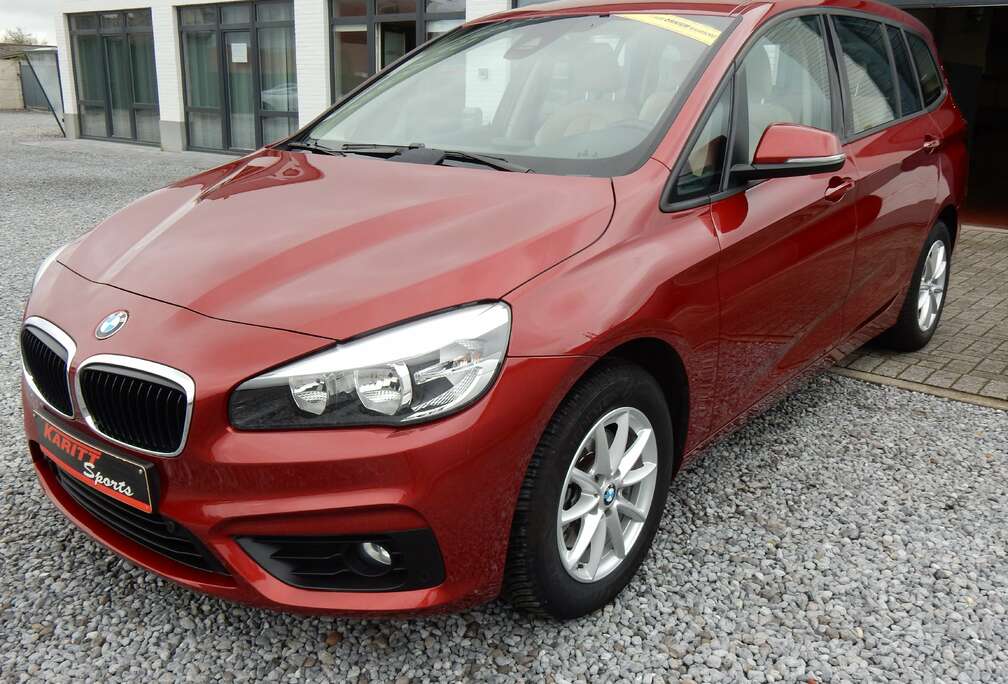 BMW 2 gran tourer 150pk/pano dak/leder/gps/