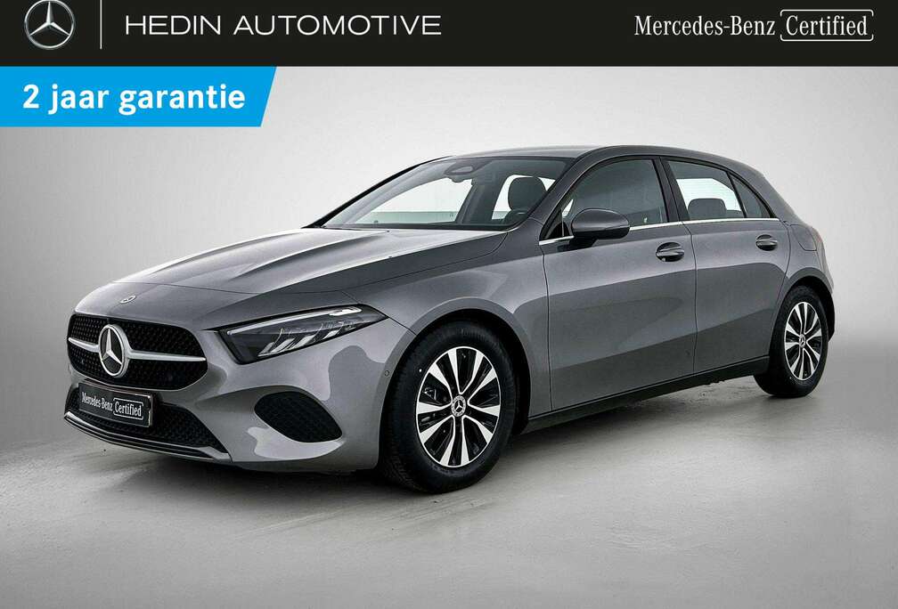 Mercedes-Benz Hatchback Essential Line | Verwarmde Zetels | Navi