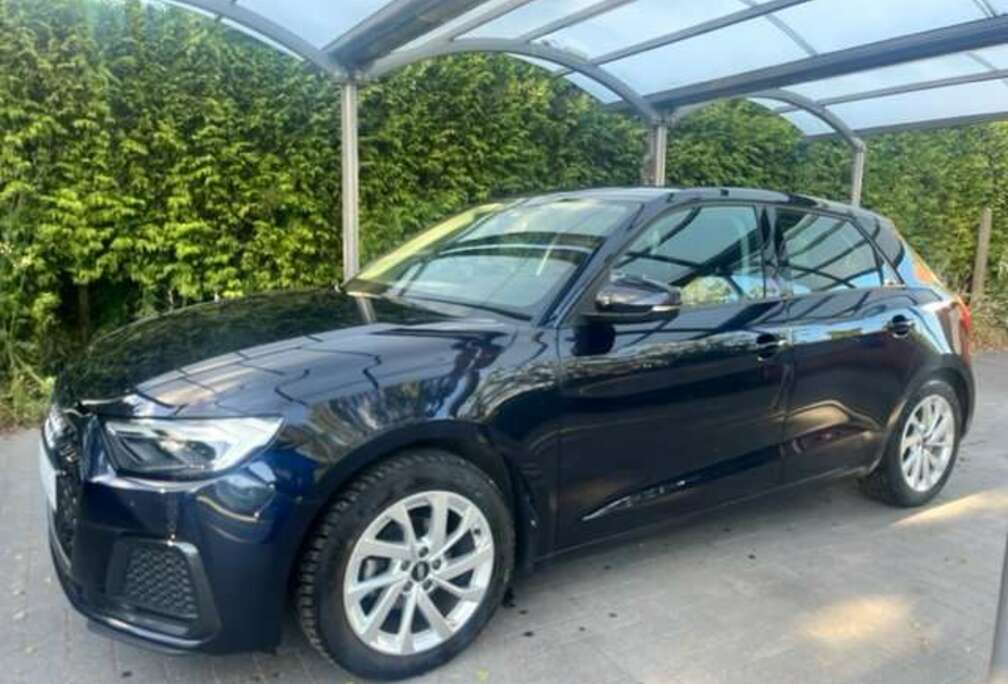 Audi A1 25 TFSI Sportback advanced ,Lane assist,cruis