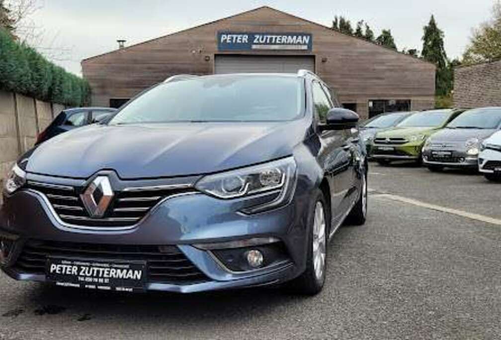 Renault Mégane SW 1332cc 140kw Limited uitvoering met automatische versnelling ,Zeer proper met tal van opties ,slechts 77606 km