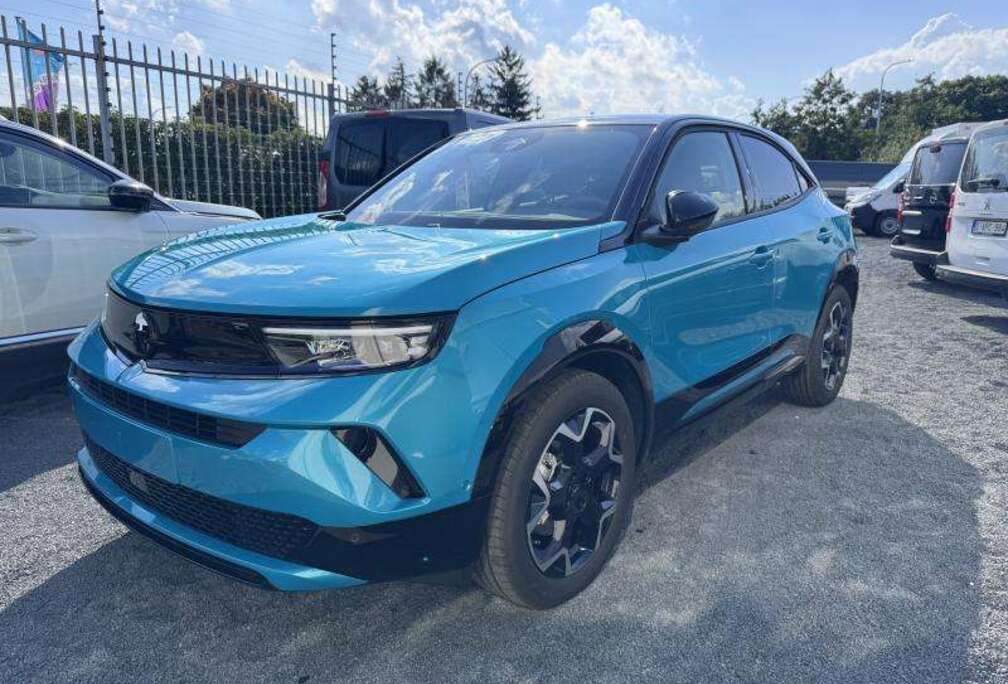 Opel GS 1.2 TURBO HYBRID eDCT 136