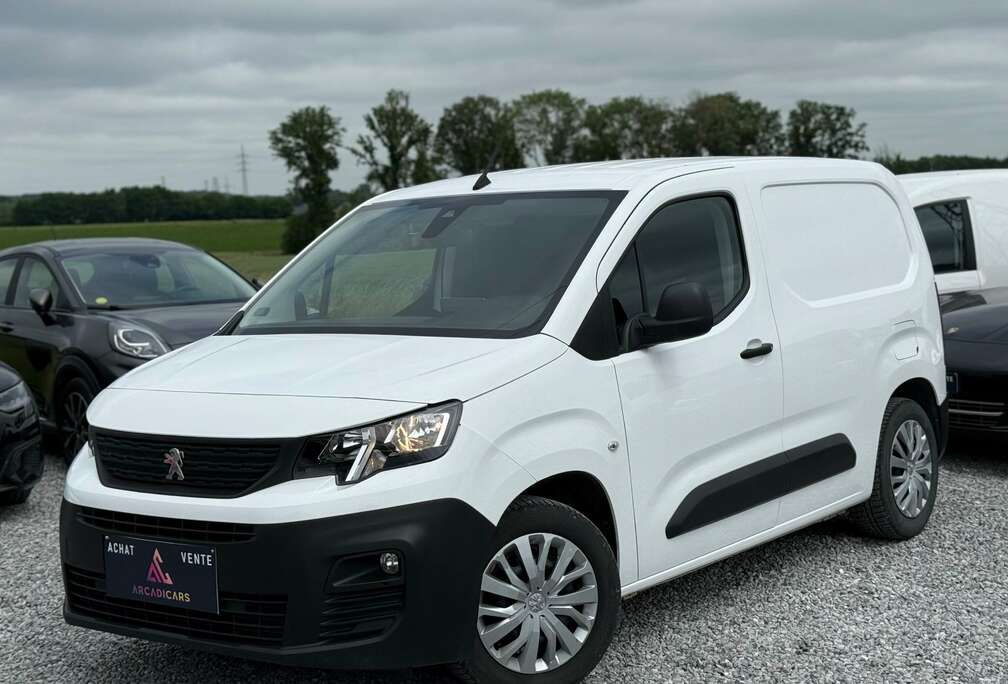 Peugeot 59000 KM  - CAR PLAY - CRUISE CONTROL - 3 PLACES