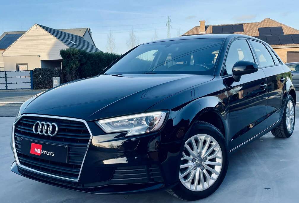 Audi 1.6 TDi*BOITE AUTO*LED*GARANTIE*