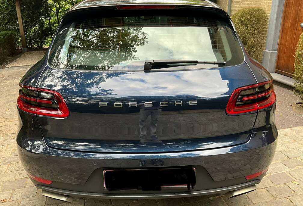 Porsche 2.0 Turbo PDK