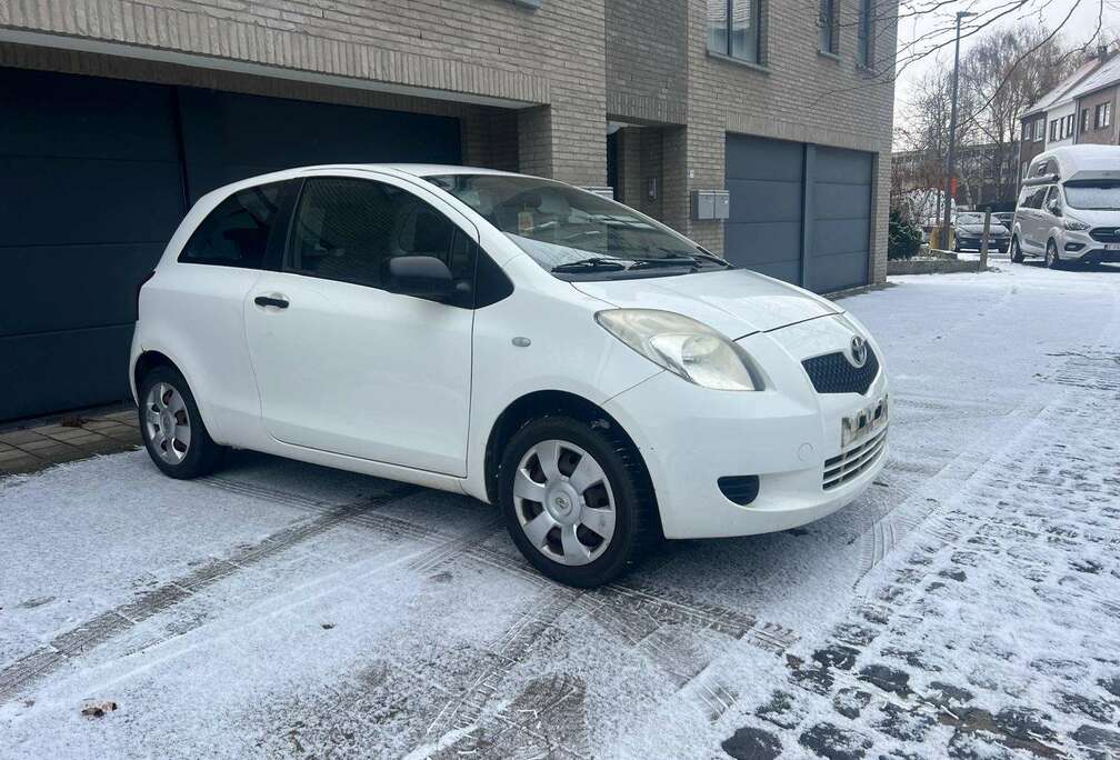 Toyota 1.0 - 69 VVT-i Création