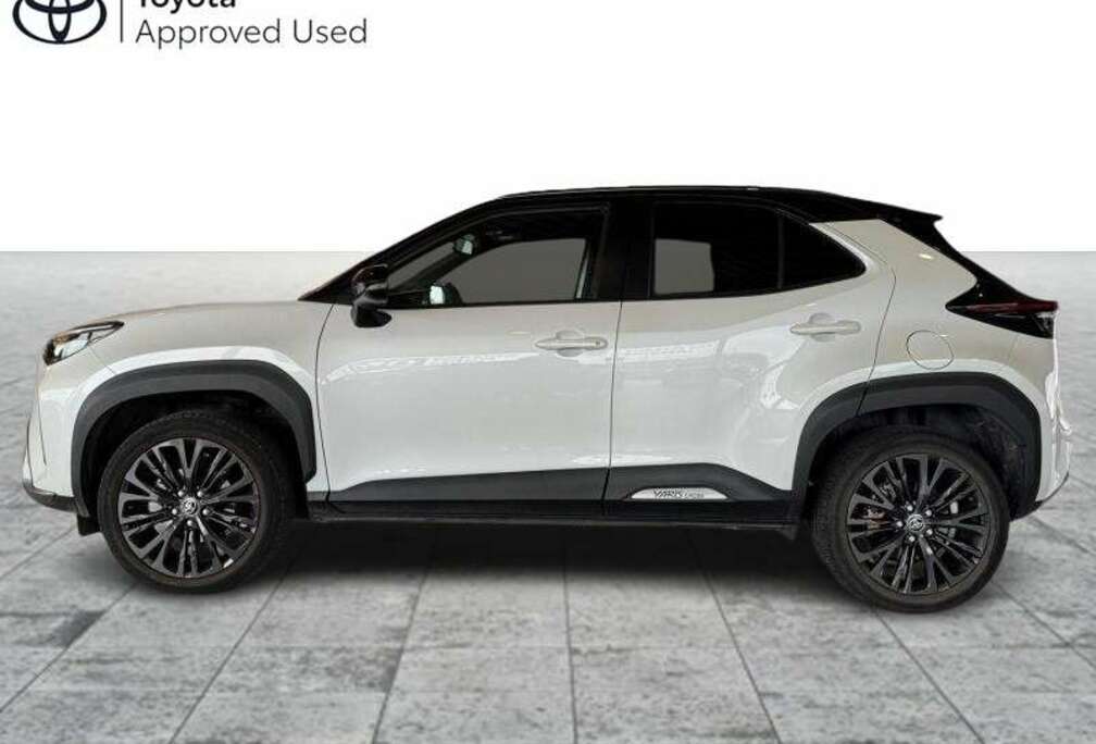 Toyota Adventure