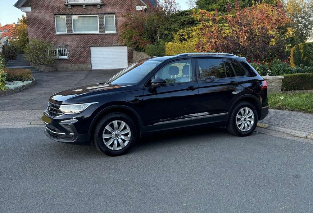 Volkswagen eHybrid 1.4 Life OPF DSG (180 kW)