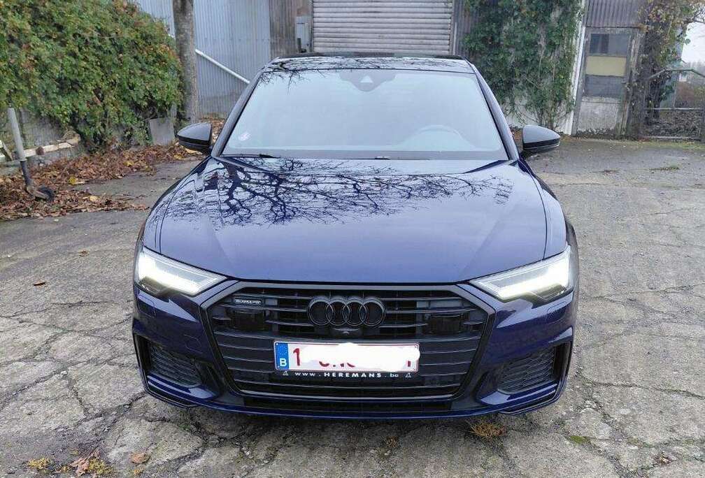 Audi 55 TFSI e quattro S tronic sport