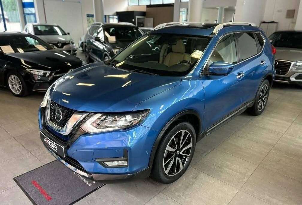 Nissan SUPER EQUIPÉE TOP ETAT