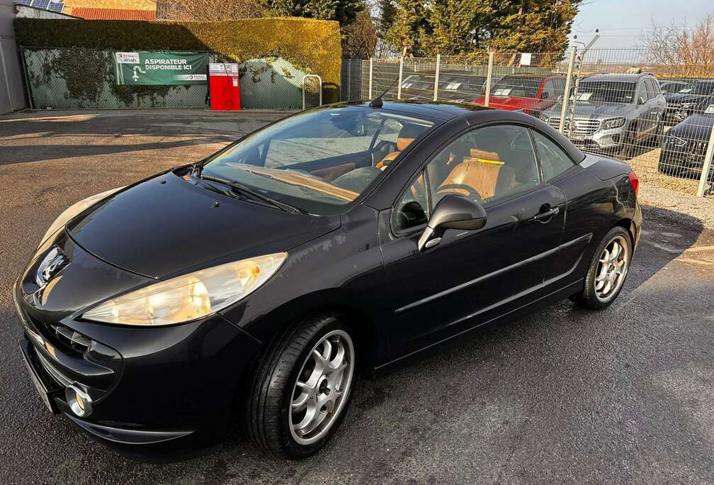 Peugeot CC 1.6 VTi 16V 120ch Sport Pack