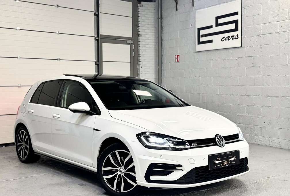 Volkswagen 7.5 FACELIFT R-LINE TOIT OUVRANT. LED. SIÈGES MAS.