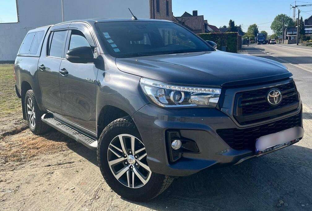 Toyota 2.4 D-4D 4WD Limited (EU6.2)