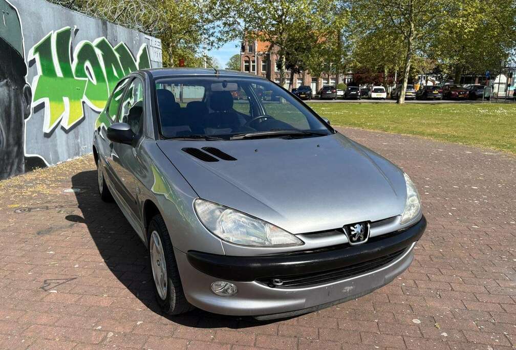 Peugeot 1.4i XS