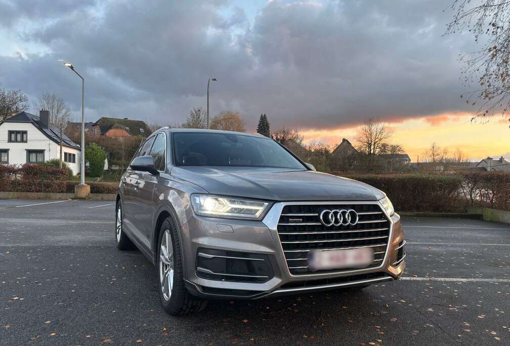 Audi 3.0 TDI V6 S-line ultra quattro tiptronic 7 Places