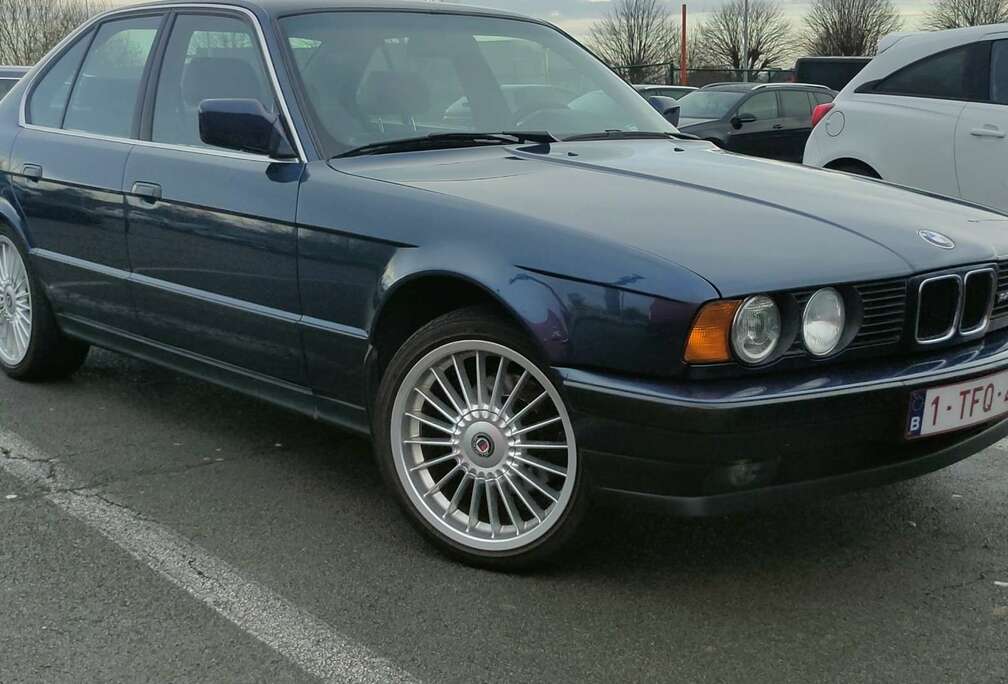 BMW 525i