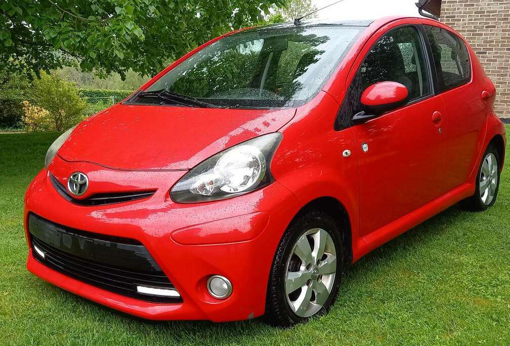Toyota Aygo 1.0i Color Edition