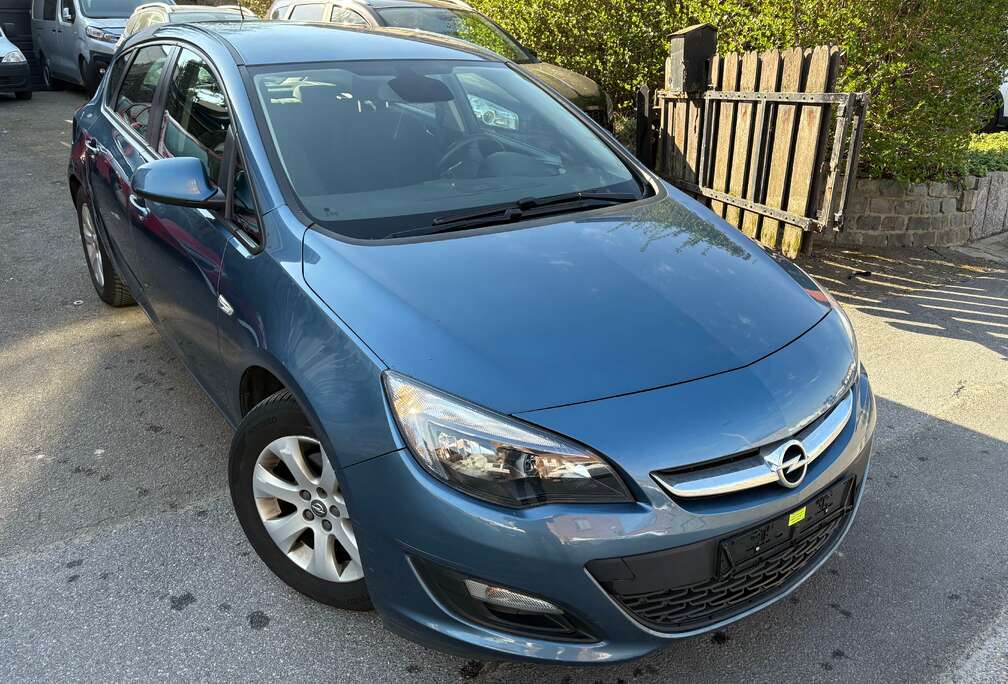 Opel Astra 1.4 Turbo Ultimate Edition