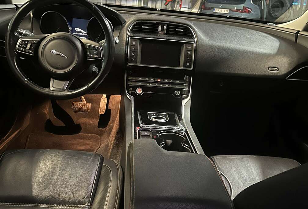 Jaguar 2.0 D Business Edition Prestige