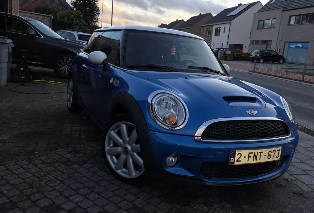 MINI