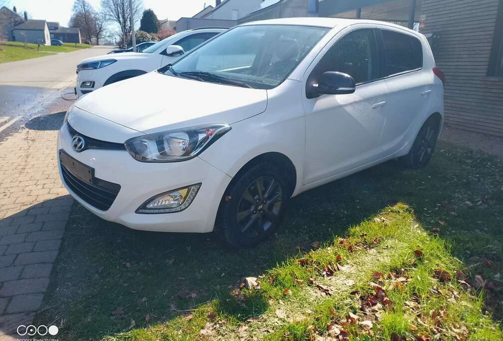 Hyundai 1.2 85 Pack GO