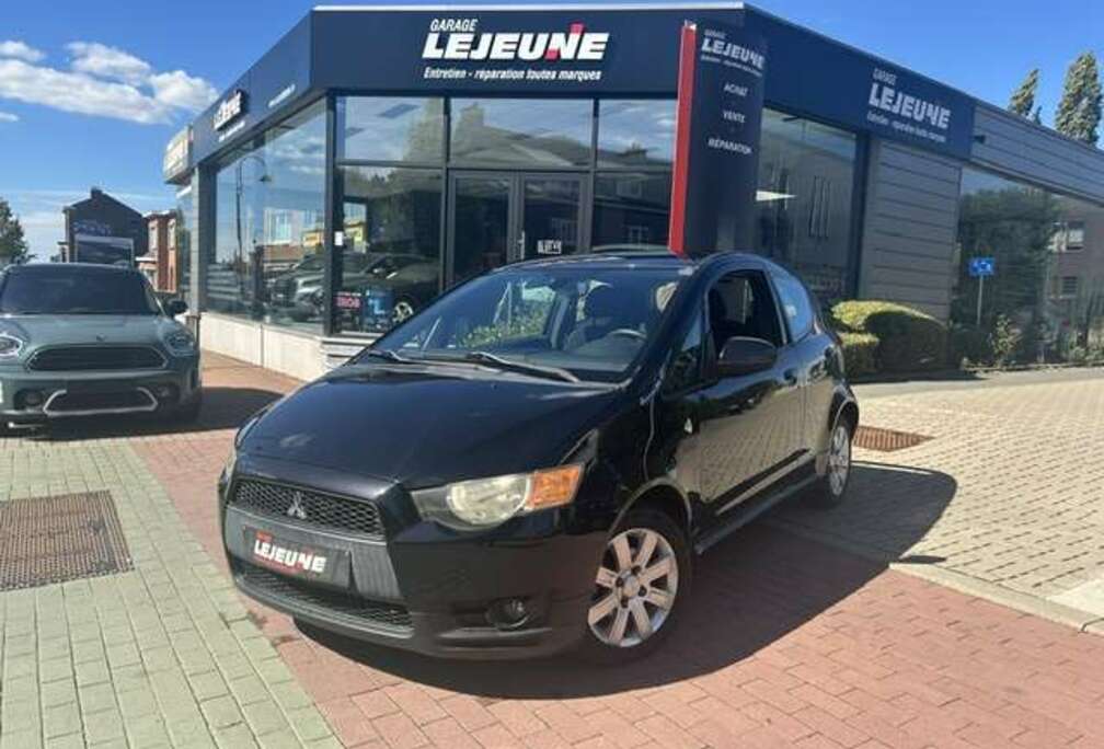 Mitsubishi Colt 1.1i Invite - Bon état - Garantie