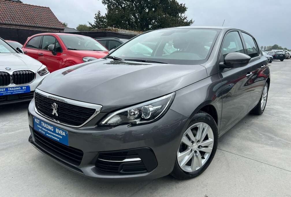 Peugeot 1.2i PURETECH AUTOMAAT 5-DEURS NAVI PDC CARPLAY