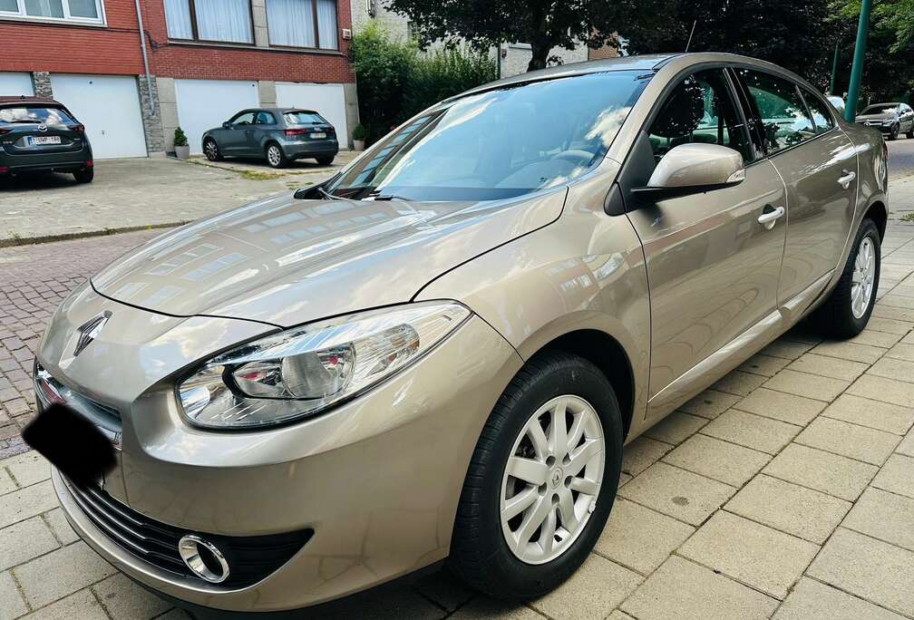 Renault 1.6i Privilège essence 90.000KM AIRCO 4950€