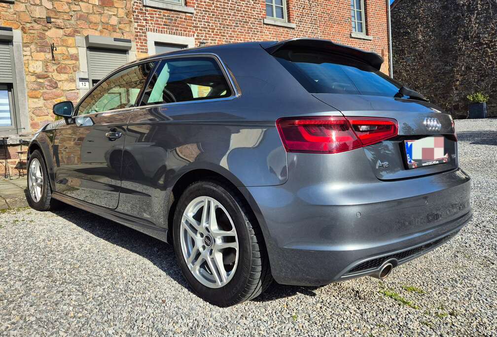 Audi A3 1.6 TDi Ambition S line