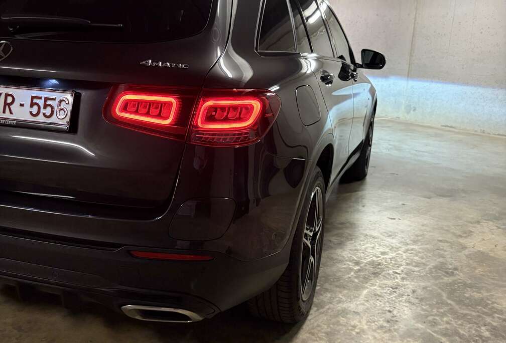 Mercedes-Benz 4-Matic AMG Line