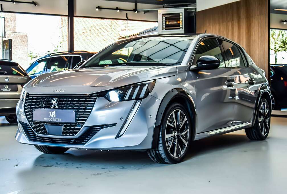 Peugeot 1.2i PureTech GT Line 08/2020 - Full Option
