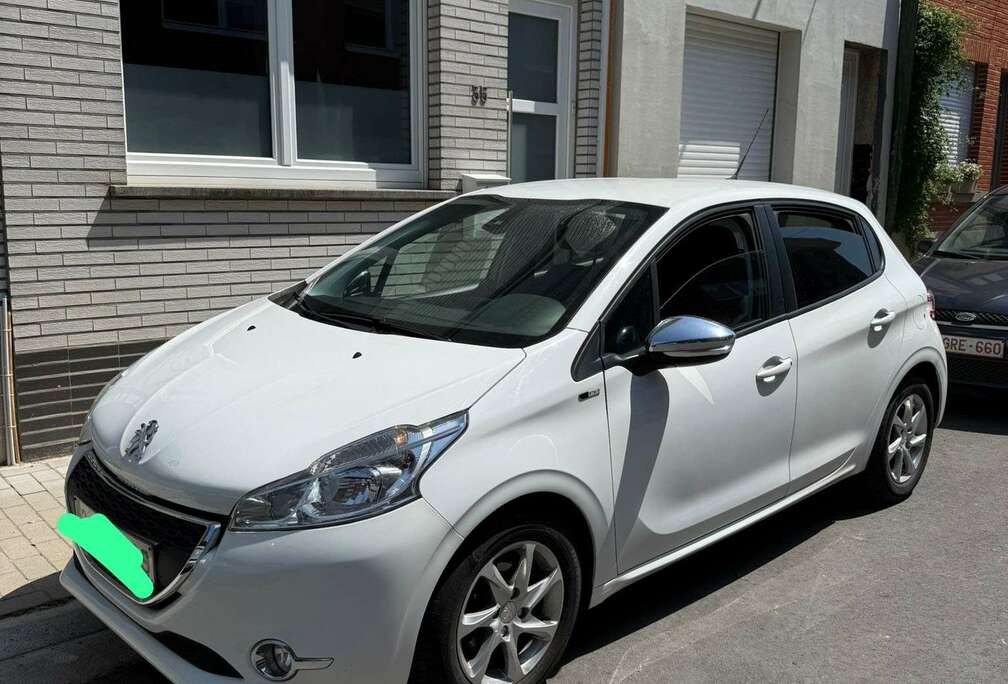 Peugeot 1.2i Style
