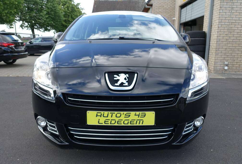 Peugeot 5008 1.6i Active