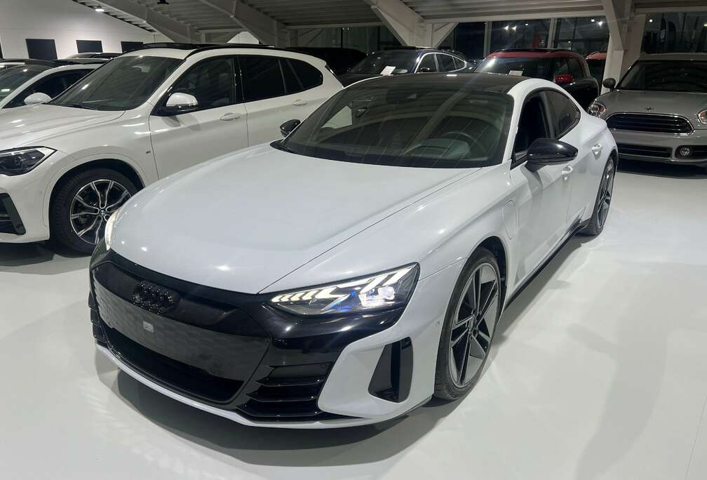 Audi E-Tron GT 93.4 kWh 60 Quattro suzuka grey