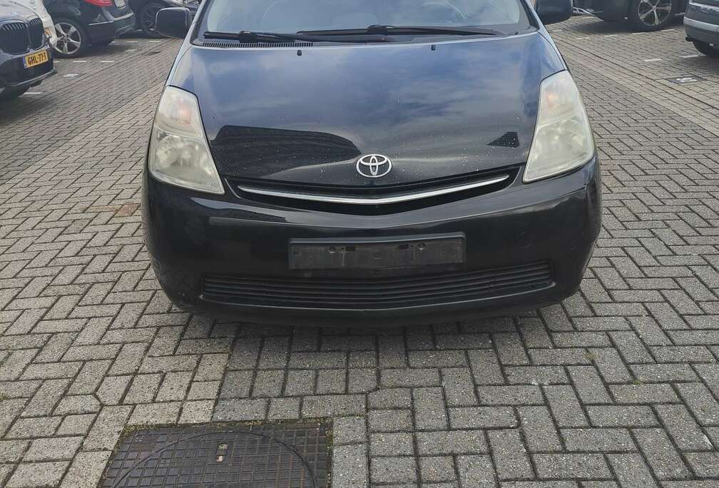 Toyota 1.5 Business Airconditioning -Cruise control