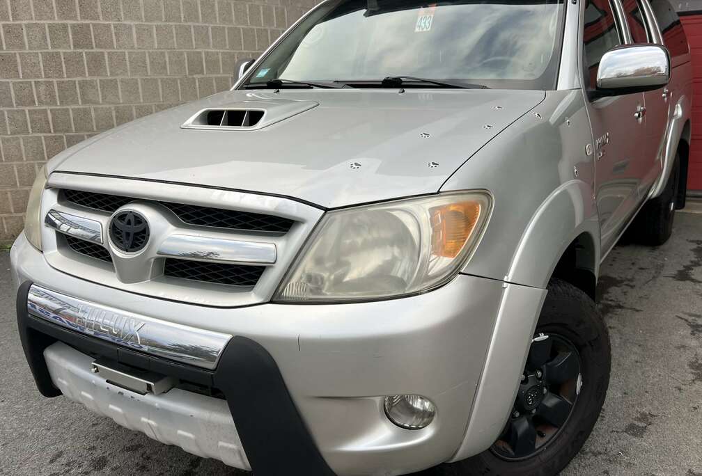 Toyota 2.5 Turbo D-4D 4WD  + CLIM + HARDTOP