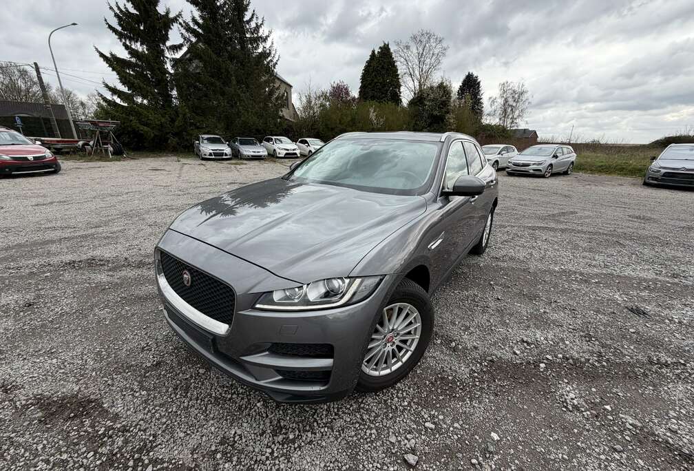 Jaguar F-Pace 2.0 D Portfolio