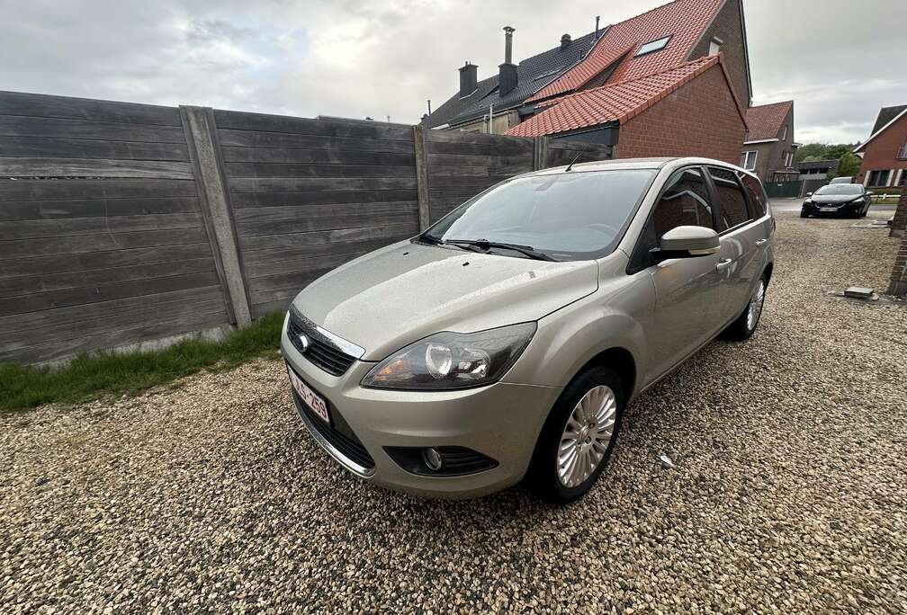 Ford 2.0i Titanium