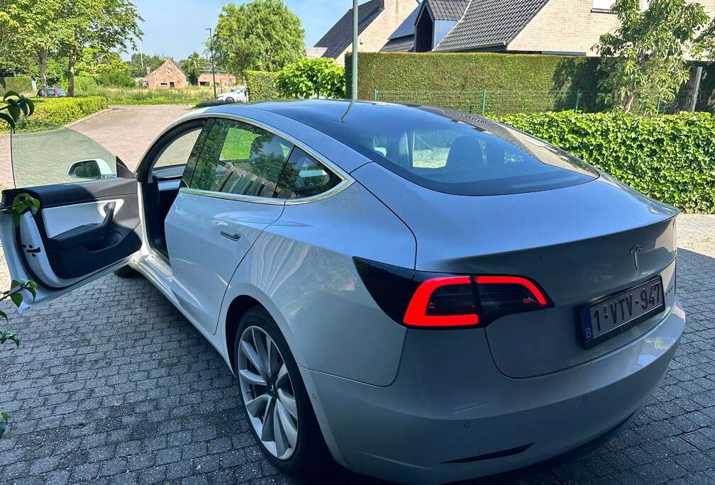 Tesla Model 3 75 kWh Performance Dual Motor