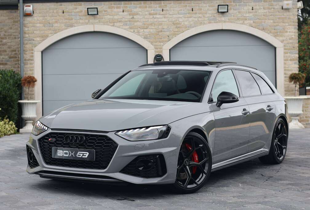 Audi RS4 Competition *Pano *B&O *CARBON *Matrix *Camera *Attelage