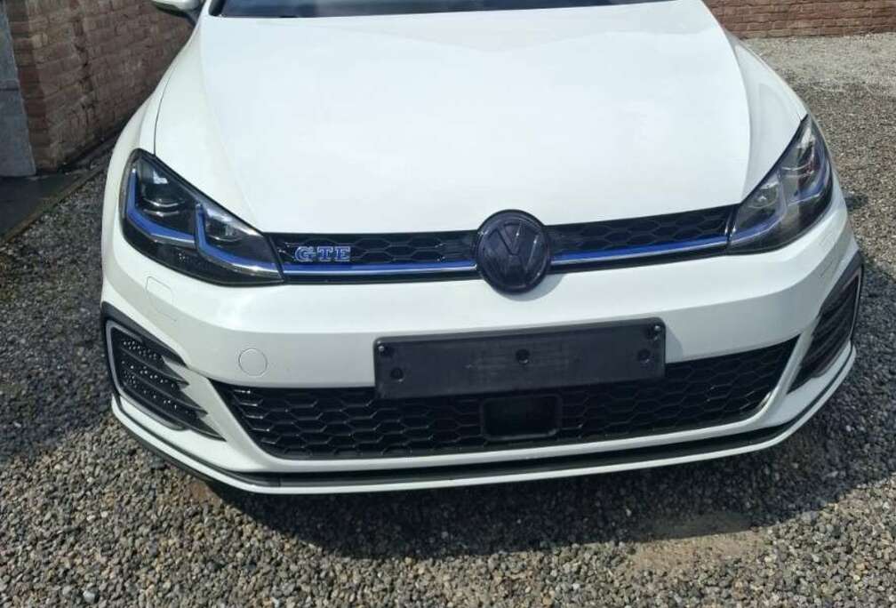 Volkswagen VW golf 7 GTE 1.4 TSI essence hybride rechargeable